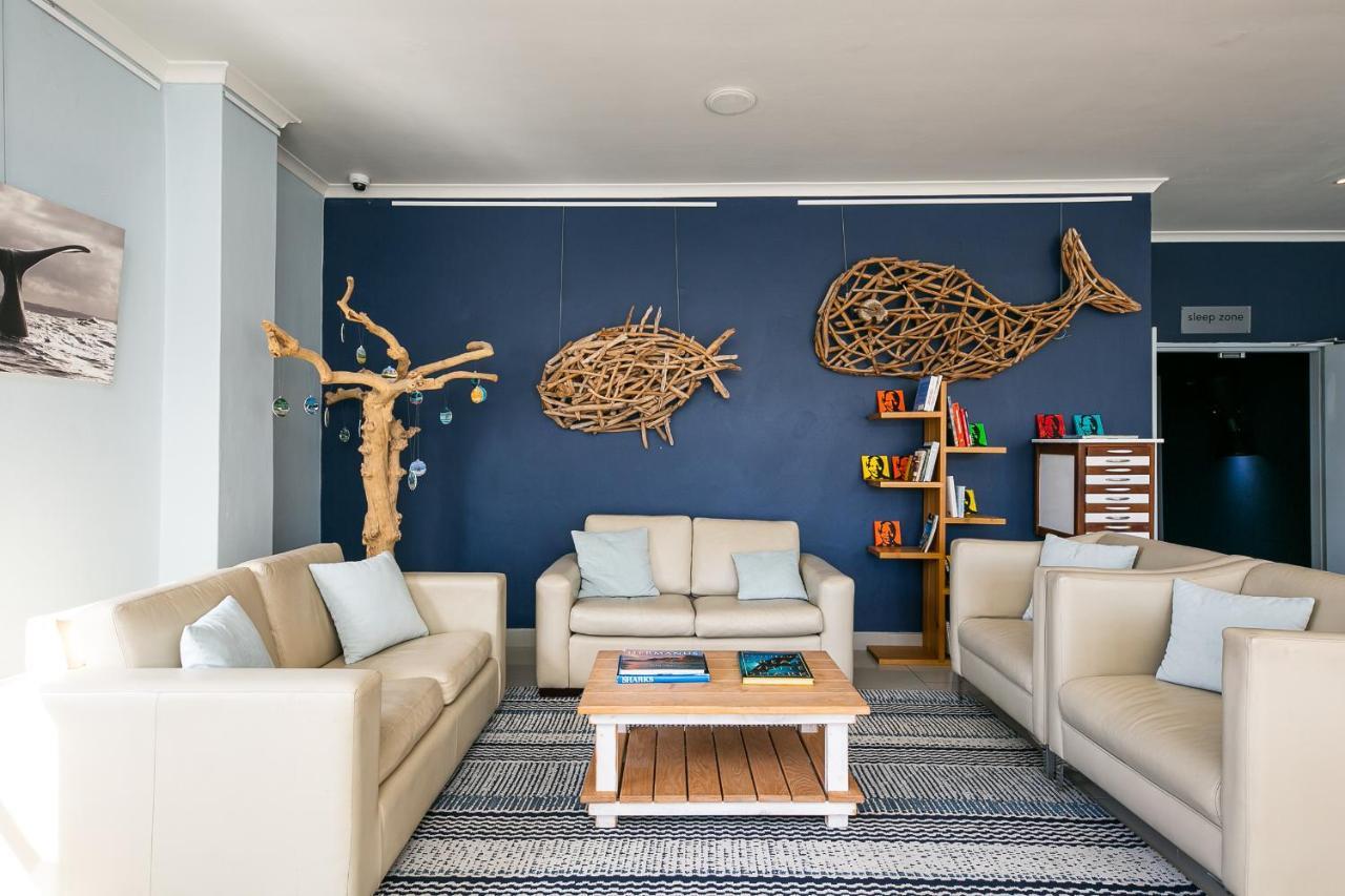 Zzzone Boutique Hostel Hermanus Bagian luar foto