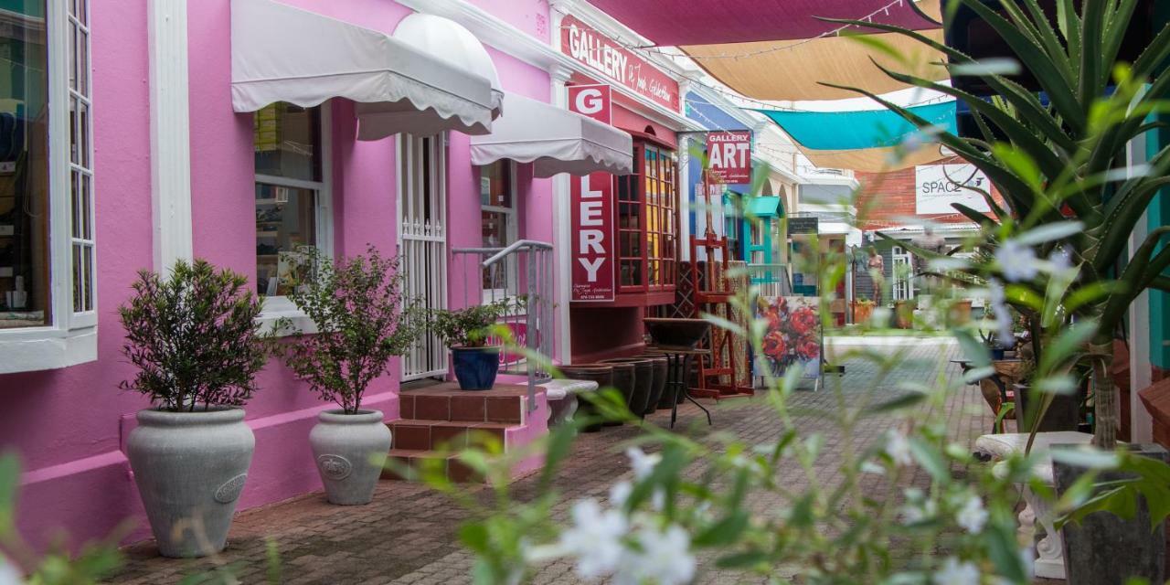 Zzzone Boutique Hostel Hermanus Bagian luar foto