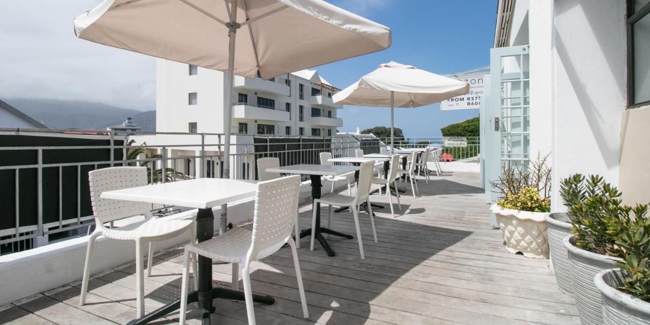 Zzzone Boutique Hostel Hermanus Bagian luar foto